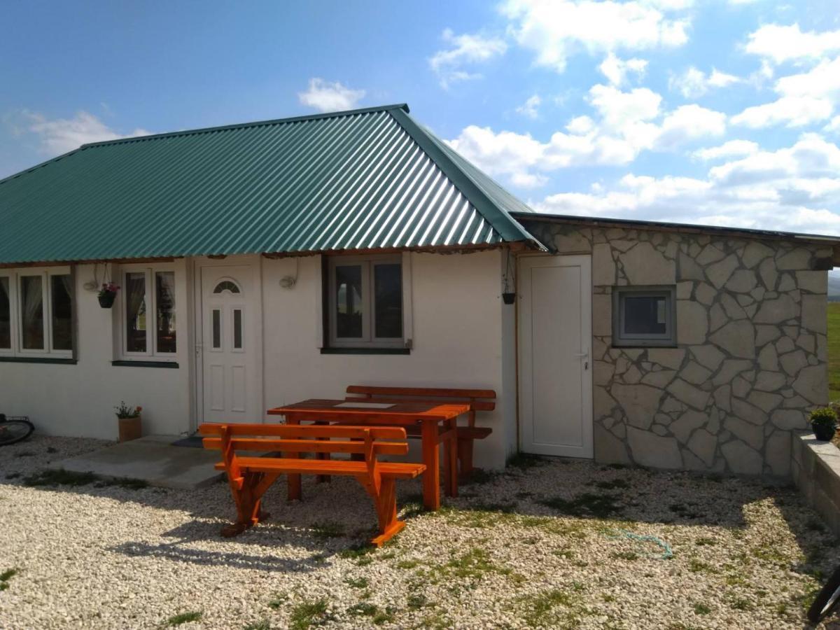 منزل الضيف جابلياك  في Family Farm Jezera المظهر الخارجي الصورة