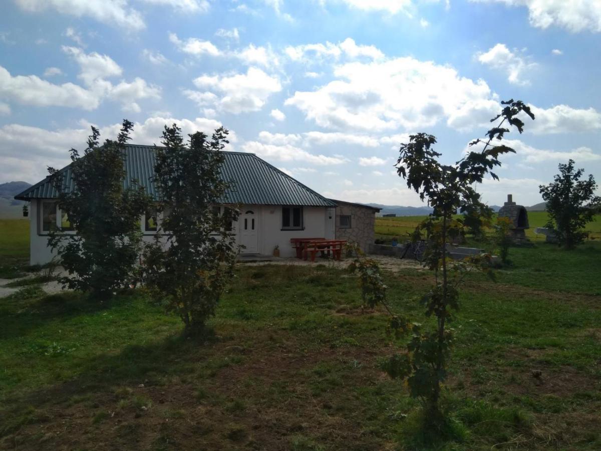 منزل الضيف جابلياك  في Family Farm Jezera المظهر الخارجي الصورة